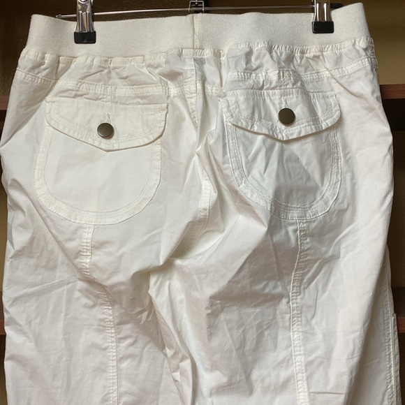 Boston Proper - Picture 8 of 8